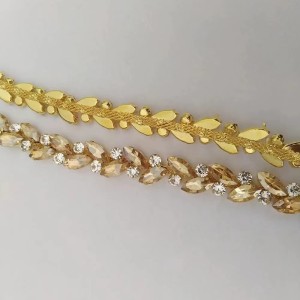 Rhinestone trim - T07 