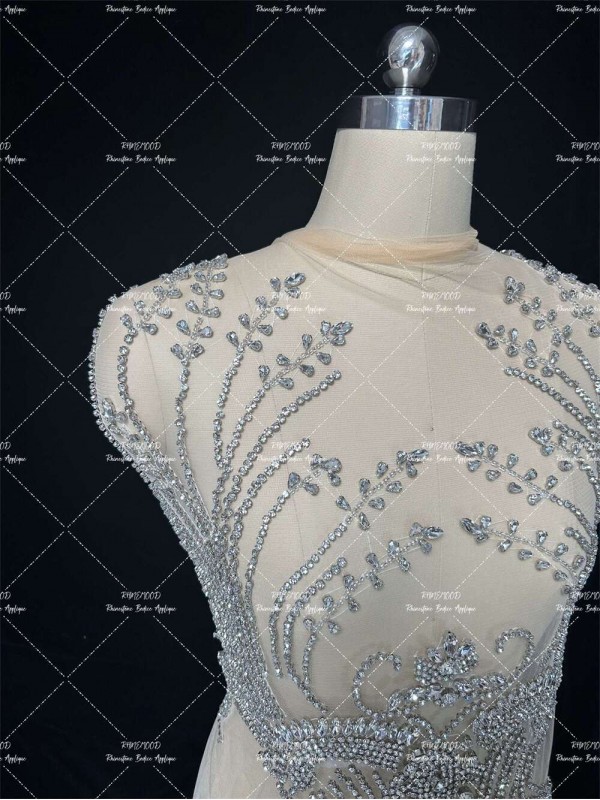 Vogue - Rhinestone Bodice Applique