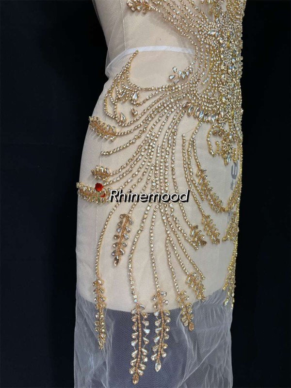 Vogue - Rhinestone Bodice Applique