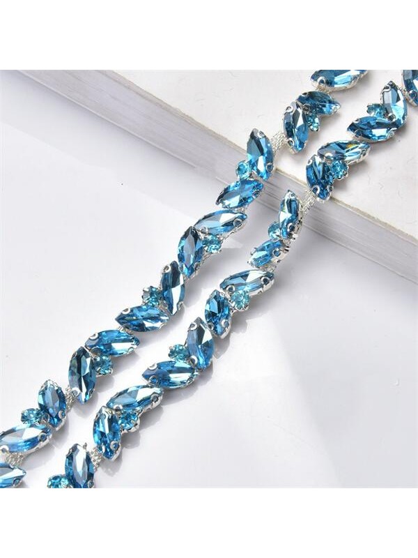 Rhinestone trim - T08 