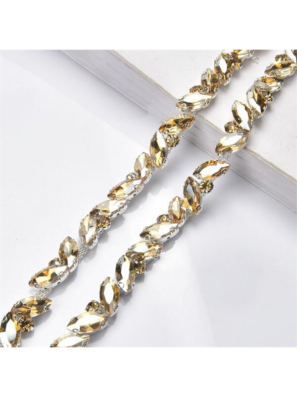 Rhinestone trim - T08